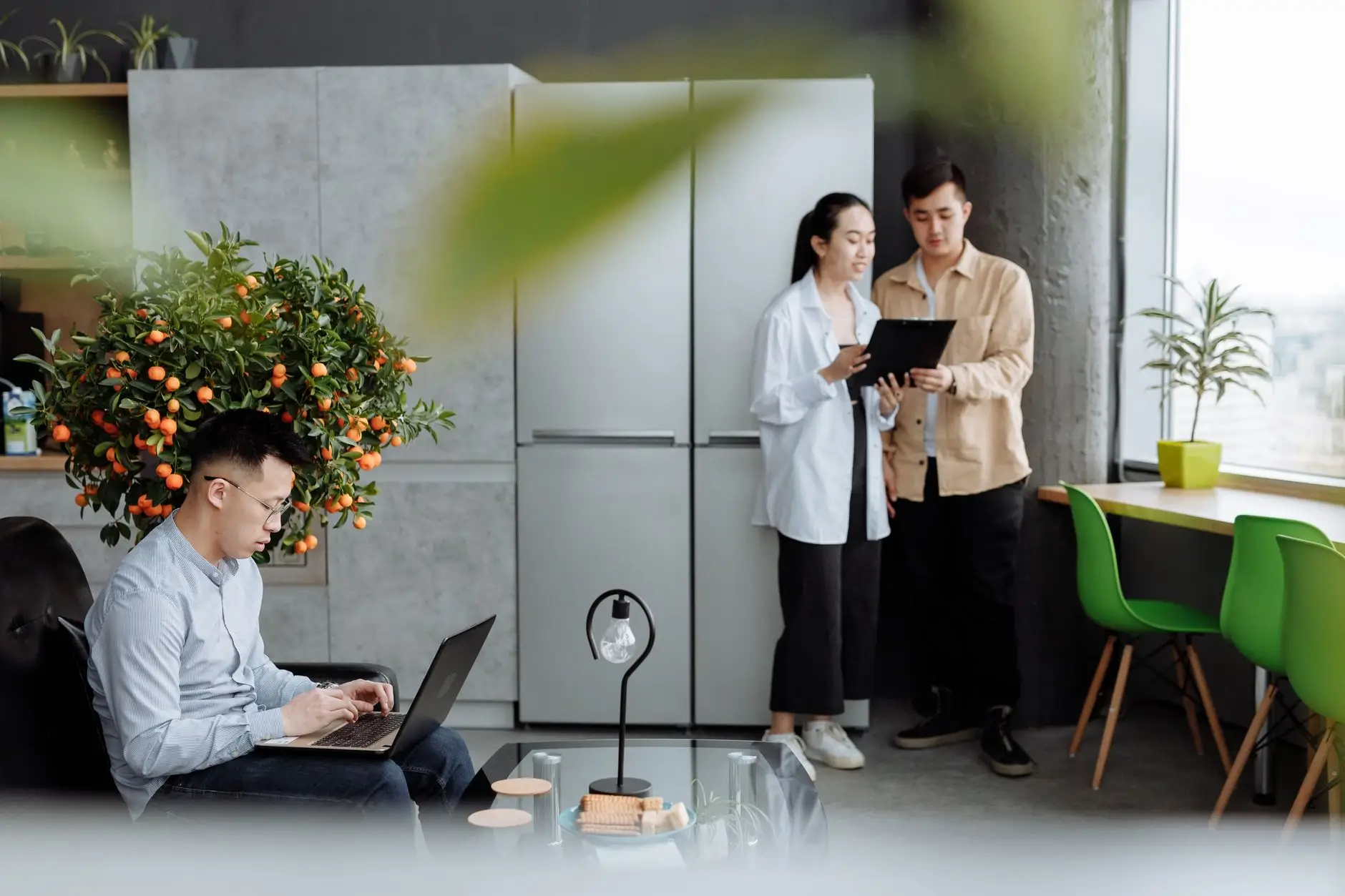 2024年领导力发展趋势与上海拖后腿如何企业管理公司的应对策略